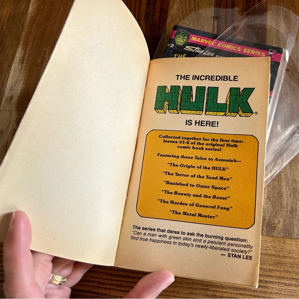 The Incredible Hulk paperbacks - Picture 9 of 9